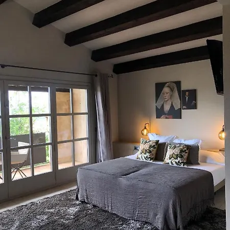 Hotel Castell D'emporda 4*