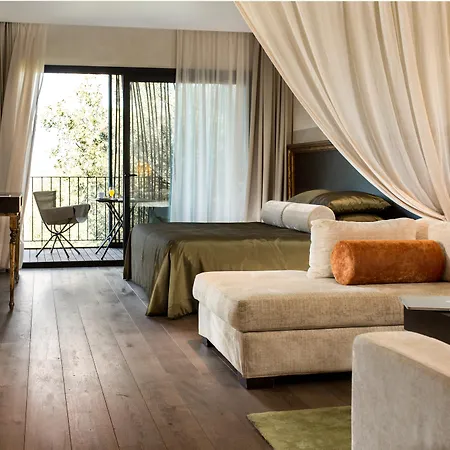 Castell D'emporda Hotel 4*