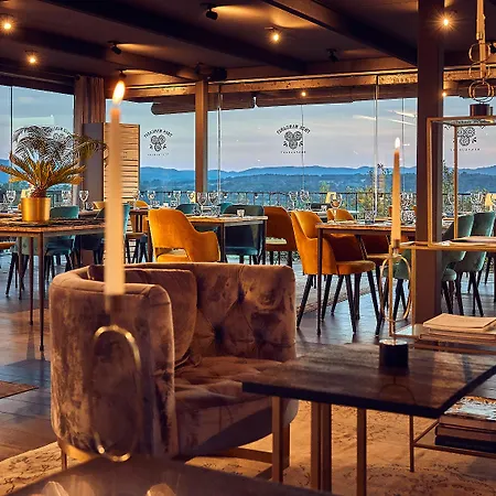 Hotel Castell D'emporda 4*