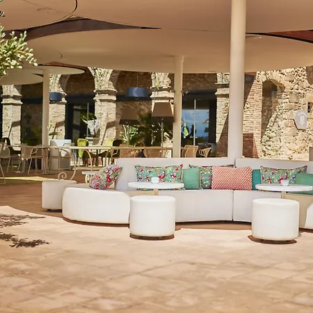 Castell D'emporda Hotel